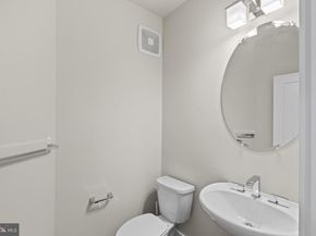 7225 Georgia Avenue NW 16C, Washington DC 20012