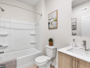 2340 W Seybert Street, Philadelphia PA 19121