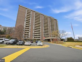 1800 Old Meadow Road 1720, Mclean VA 22102