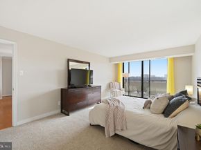 1800 Old Meadow Road 1720, Mclean VA 22102