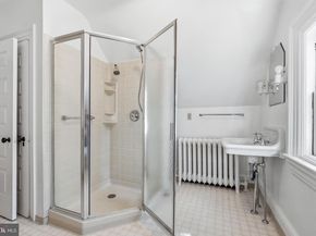 443 Saint Davids Avenue, Wayne PA 19087