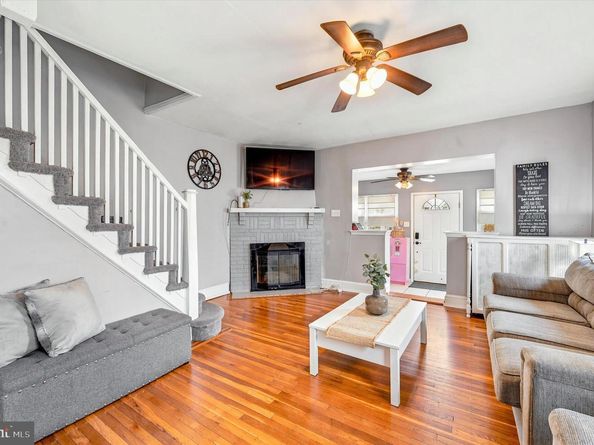 1210 Harding Drive, Havertown PA 19083
