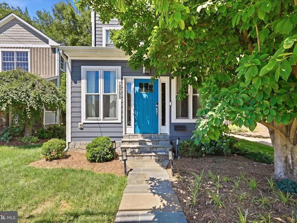 1902 N Nelson Street N, Arlington VA 22207