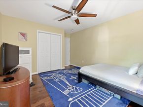 1902 N Nelson Street N, Arlington VA 22207