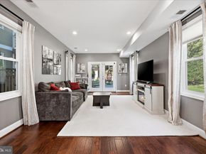 1902 N Nelson Street N, Arlington VA 22207