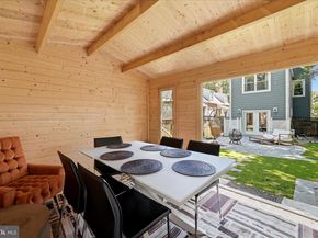 1902 N Nelson Street N, Arlington VA 22207