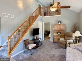 65 Freedom Lane, Bensalem PA 19020