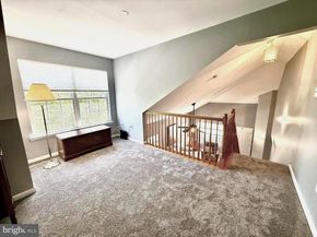 65 Freedom Lane, Bensalem PA 19020