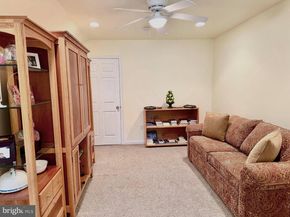 65 Freedom Lane, Bensalem PA 19020