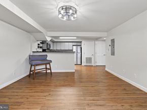 1461 Van Dorn Street N A, Alexandria VA 22304