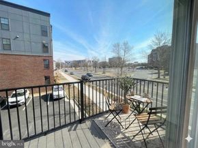 13502 Sayward Boulevard 91, Herndon VA 20171