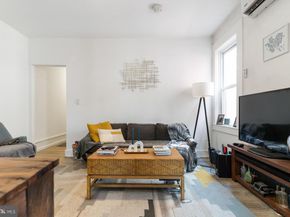 125 W Susquehanna Avenue, Philadelphia PA 19122