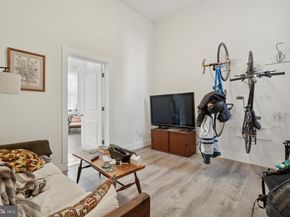 125 W Susquehanna Avenue, Philadelphia PA 19122