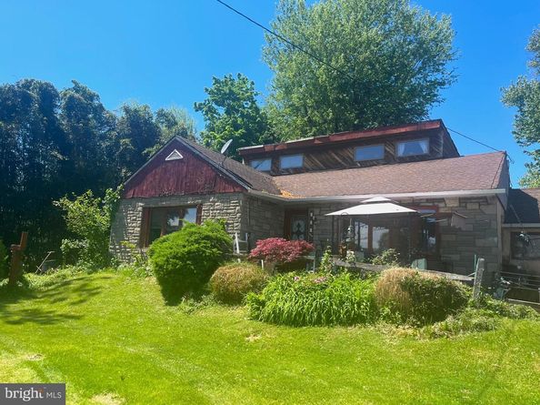 1312 Frosty Hollow Road, Levittown PA 19056