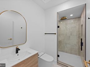 2321 N Richmond Street, Arlington VA 22207