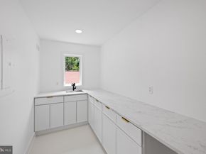 2321 N Richmond Street, Arlington VA 22207