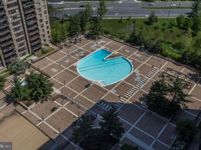 3705 S George Mason Drive 2009S, Falls Church VA 22041