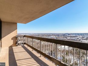 3705 S George Mason Drive 2009S, Falls Church VA 22041