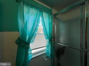 739 Westwood Lane, Aldan PA 19018