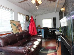 739 Westwood Lane, Aldan PA 19018