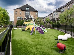 6301 Edsall Road 224, Alexandria VA 22312