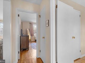2051 N Woodstock Street 201, Arlington VA 22207