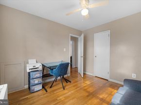 2051 N Woodstock Street 201, Arlington VA 22207