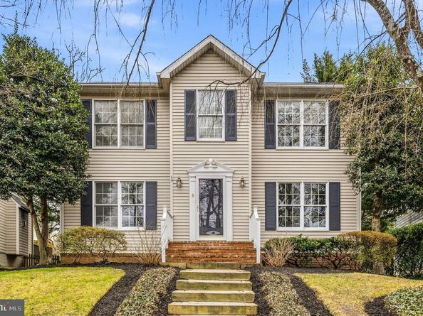 8 Wyoming Court, Bethesda MD 20816