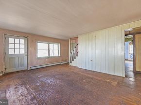 302 Garth Road, Oreland PA 19075