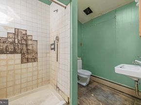 302 Garth Road, Oreland PA 19075