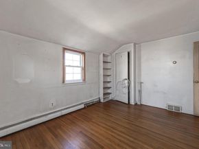 302 Garth Road, Oreland PA 19075