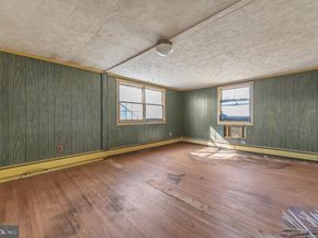 302 Garth Road, Oreland PA 19075