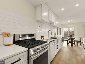 4201 Cathedral Avenue NW 1009E, Washington DC 20016