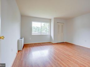 7400 Lakeview Drive 405, Bethesda MD 20817