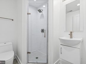 2127 Cross Street, Philadelphia PA 19146