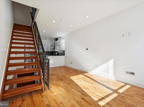 2127 Cross Street, Philadelphia PA 19146