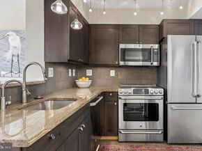 601 Pennsylvania Ave NW 1205+1206, Washington DC 20004