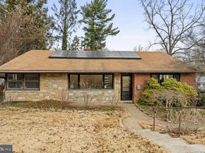 19 Edgemoor Road, Cheltenham PA 19012