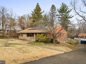 19 Edgemoor Road, Cheltenham PA 19012