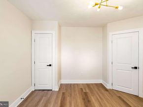 7176 N 19TH Street, Philadelphia PA 19126