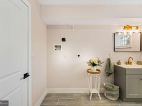 7176 N 19TH Street, Philadelphia PA 19126