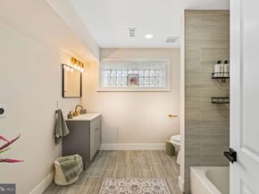 7176 N 19TH Street, Philadelphia PA 19126