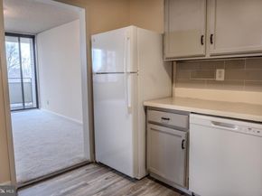 5225 Pooks Hill Road 1016N, Bethesda MD 20814