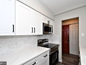 613 Washington Place 13, Chesterbrook PA 19087