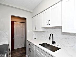 613 Washington Place 13, Chesterbrook PA 19087