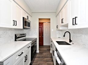 613 Washington Place 13, Chesterbrook PA 19087