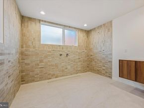 954 N 6TH Street, Philadelphia PA 19123