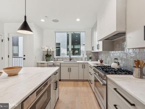 954 N 6TH Street, Philadelphia PA 19123