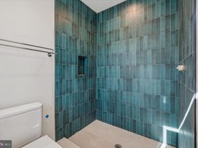 954 N 6TH Street, Philadelphia PA 19123