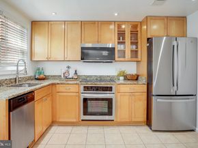 1616 Q Street NW 14, Washington DC 20009